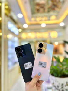 Vivo-Oppo की धज्जिया मचाने आ गया Realme का ये ताबड़तोड़ फ़ोन, कम पैसो में मिलेंगे iPhone वाले फीचर्स और कंटाप लुक
