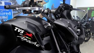 KTM की बादशाहत ख़तम कर देंगी TVS की धासु बाइक, कम कीमत में लाजवाब फीचर्स के साथ मार्केट में बनाएगी अलग पहचान
